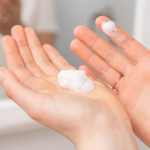 Load image into Gallery viewer, Oatmeal &amp; Honey Foaming Facial Cleanser