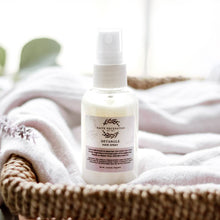 Load image into Gallery viewer, Leave-In Detangle Hair Spray
